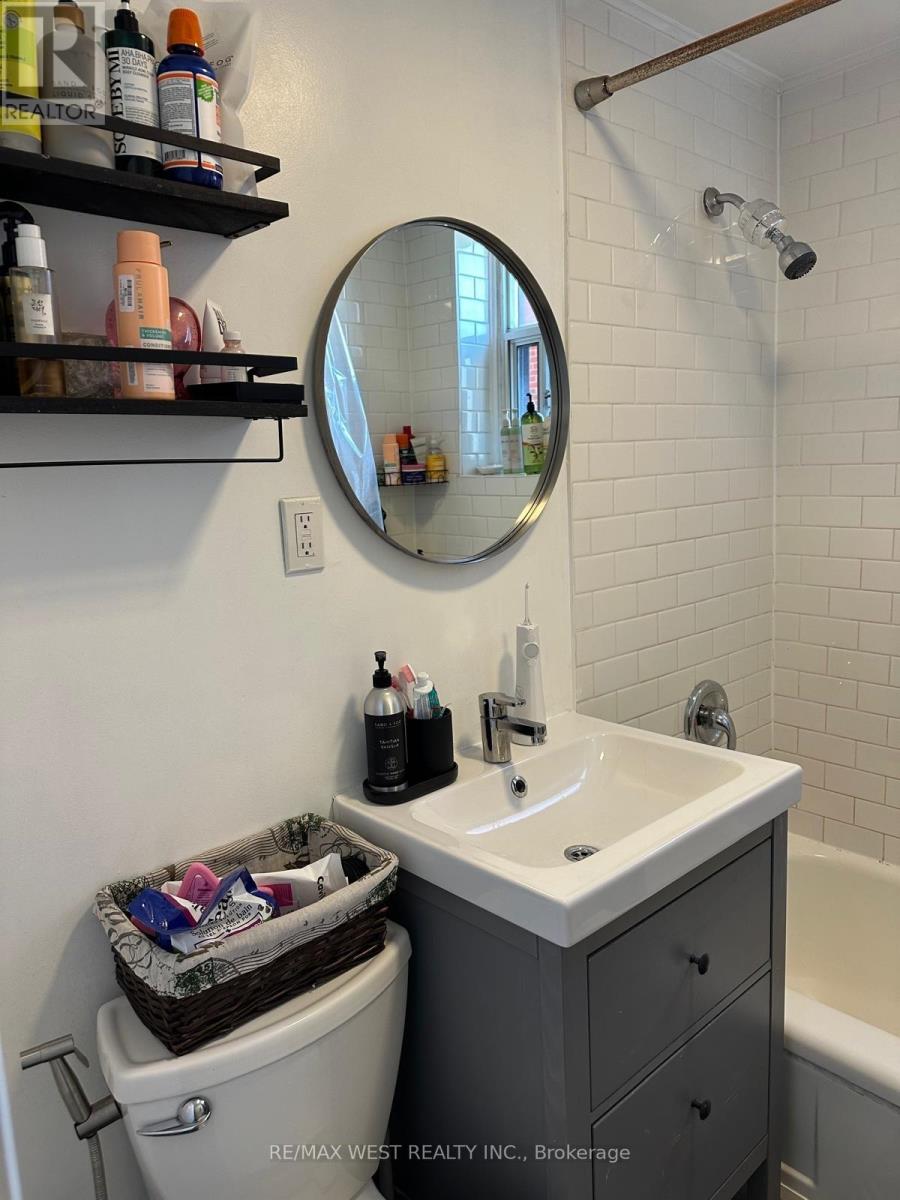 205 - 2550 Bathurst Street, Toronto (Forest Hill North), Ontario  M6B 2Z2 - Photo 7 - C12379279