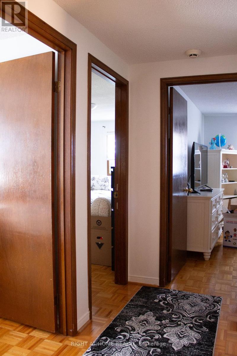 8 Terra Road W, Vaughan, Ontario L4L 3J5 - Photo 15 - N12379267