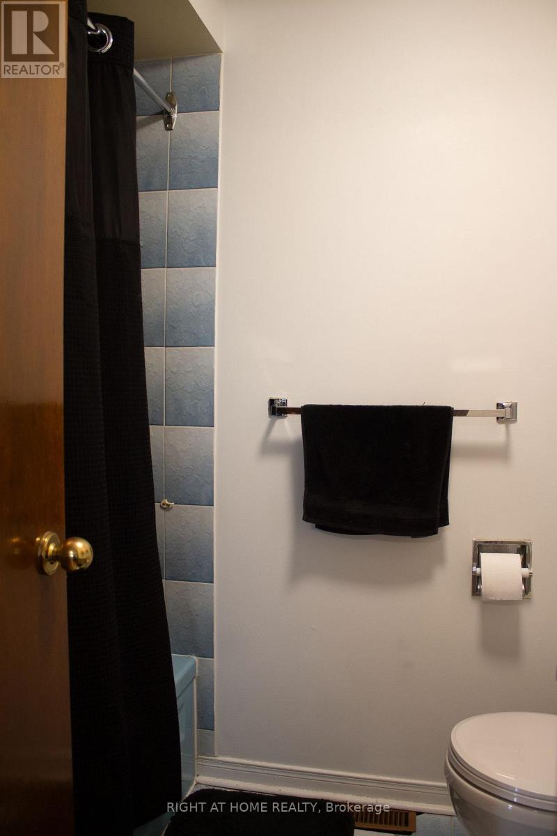 8 Terra Road W, Vaughan, Ontario L4L 3J5 - Photo 16 - N12379267