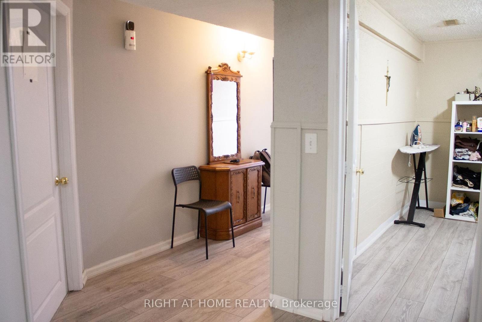 8 Terra Road W, Vaughan, Ontario L4L 3J5 - Photo 34 - N12379267