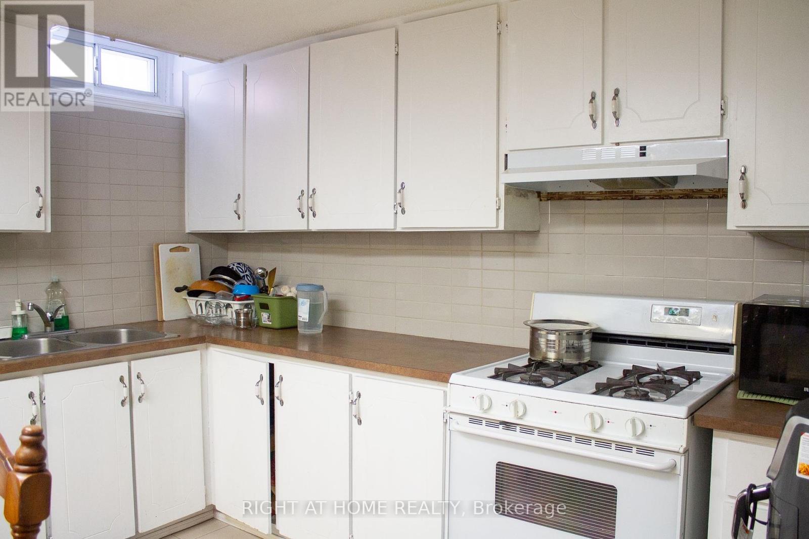 8 Terra Road W, Vaughan, Ontario L4L 3J5 - Photo 38 - N12379267