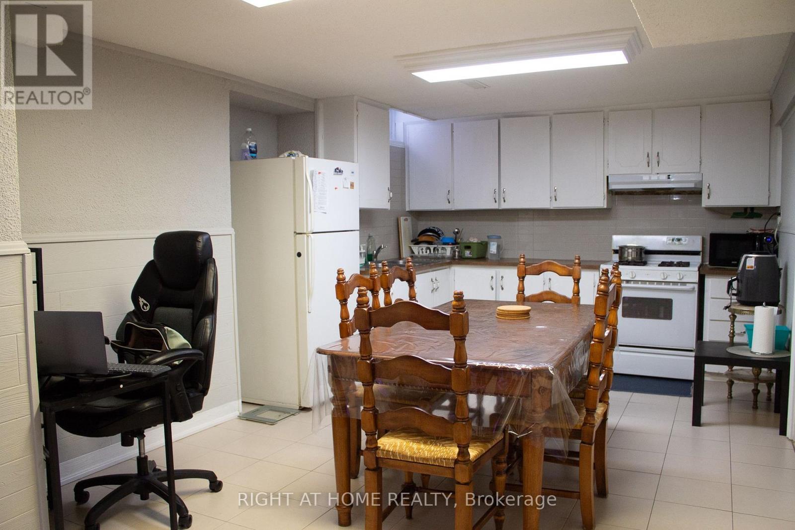 8 Terra Road W, Vaughan, Ontario L4L 3J5 - Photo 39 - N12379267