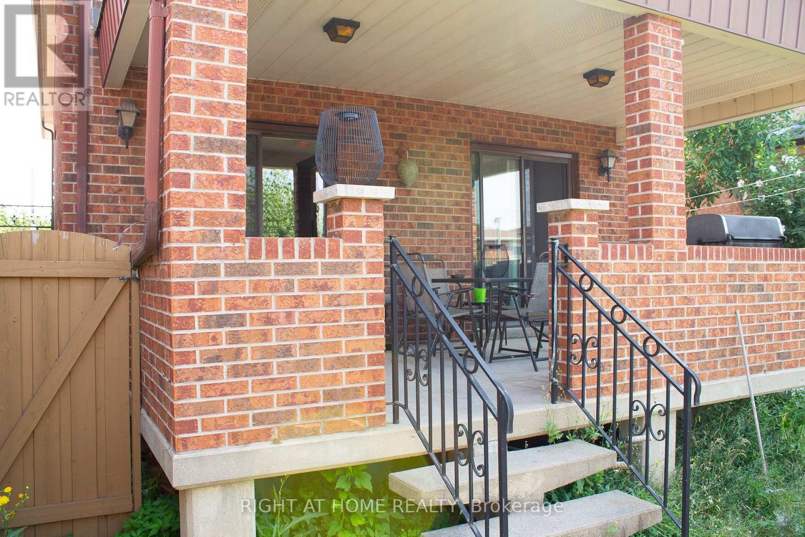 8 Terra Road W, Vaughan, Ontario L4L 3J5 - Photo 41 - N12379267