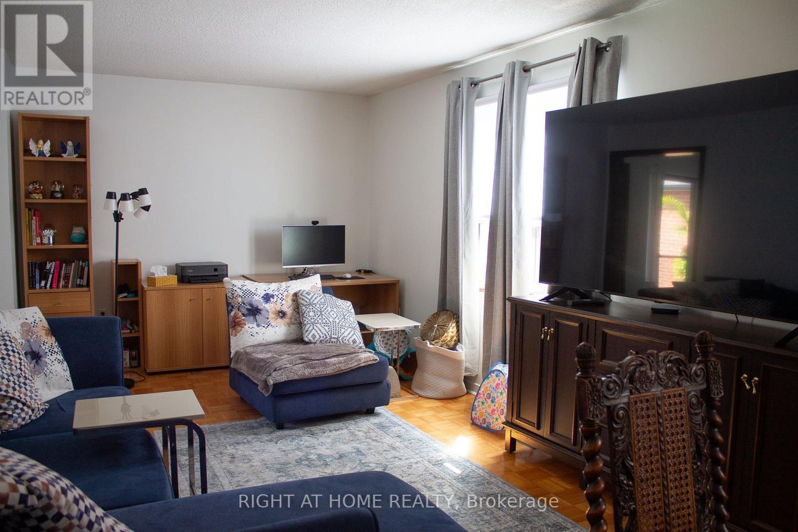 8 Terra Road W, Vaughan, Ontario L4L 3J5 - Photo 8 - N12379267