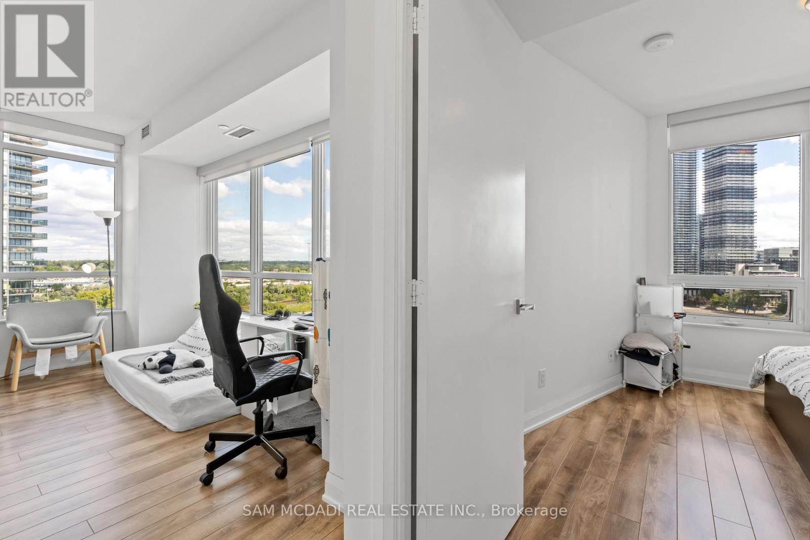 1109 - 36 Park Lawn Road, Toronto, Ontario  M8Y 0E5 - Photo 10 - W12379276
