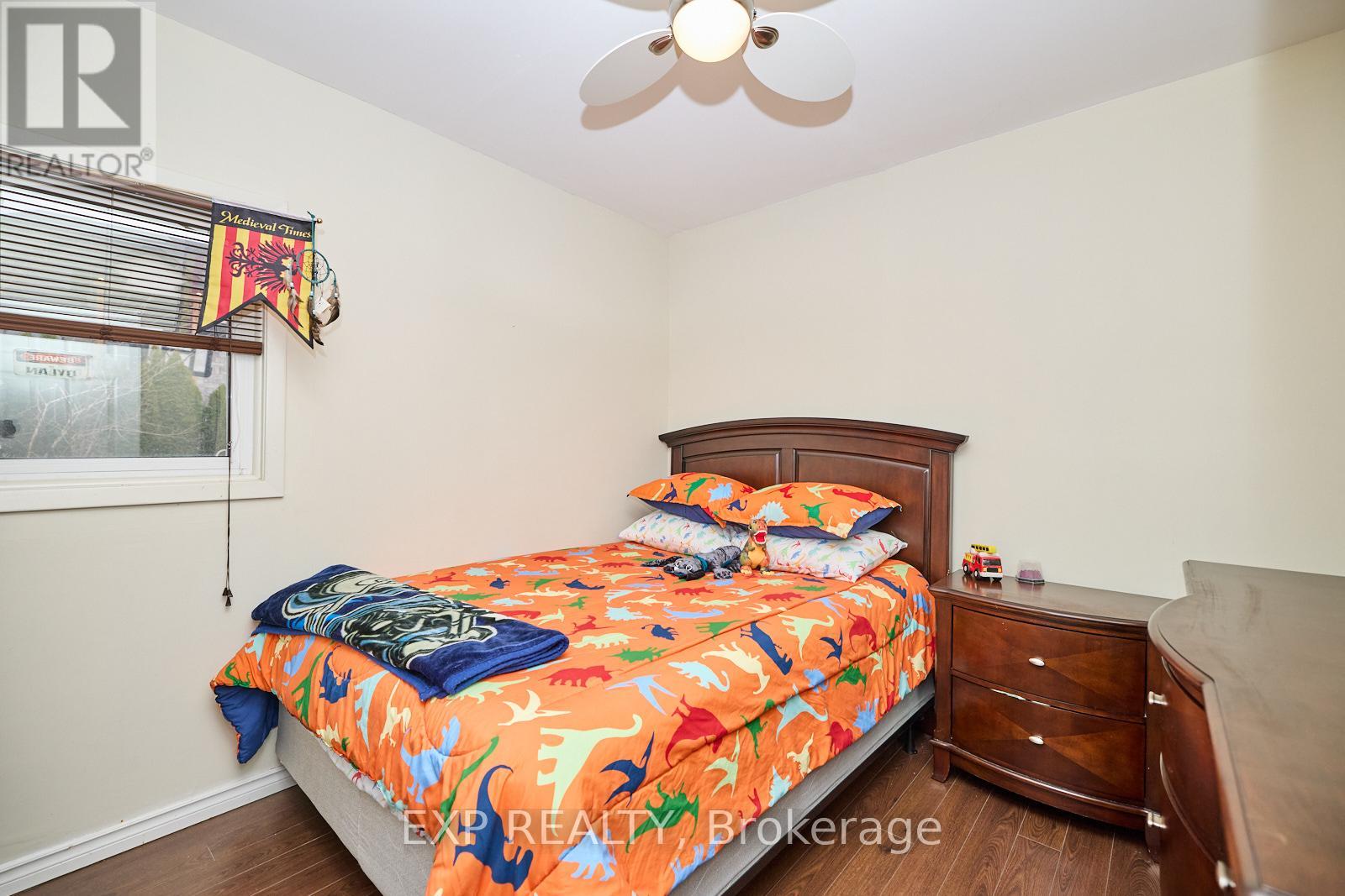42 Louth Street, St. Catharines (Western Hill), Ontario  L2S 2T4 - Photo 20 - X12379256