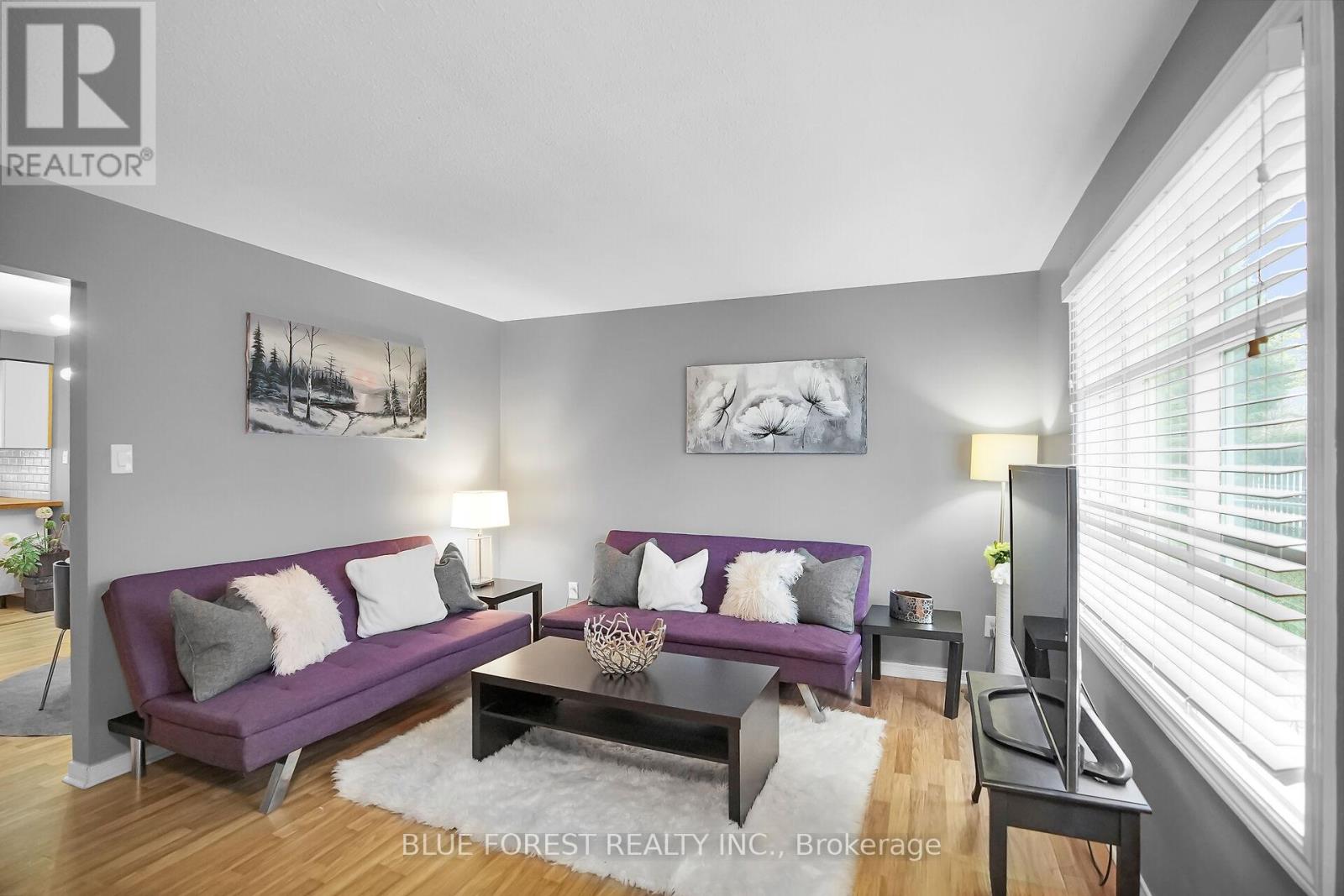 9 Ardsley Road, London North, Ontario  N6G 2W3 - Photo 6 - X12379295