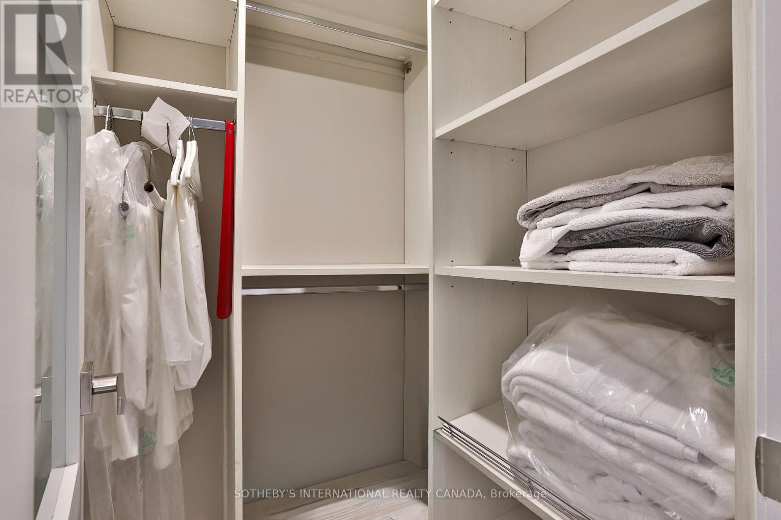 301 - 235 St Clair Avenue W, Toronto, Ontario  M4V 1R4 - Photo 28 - C12379273