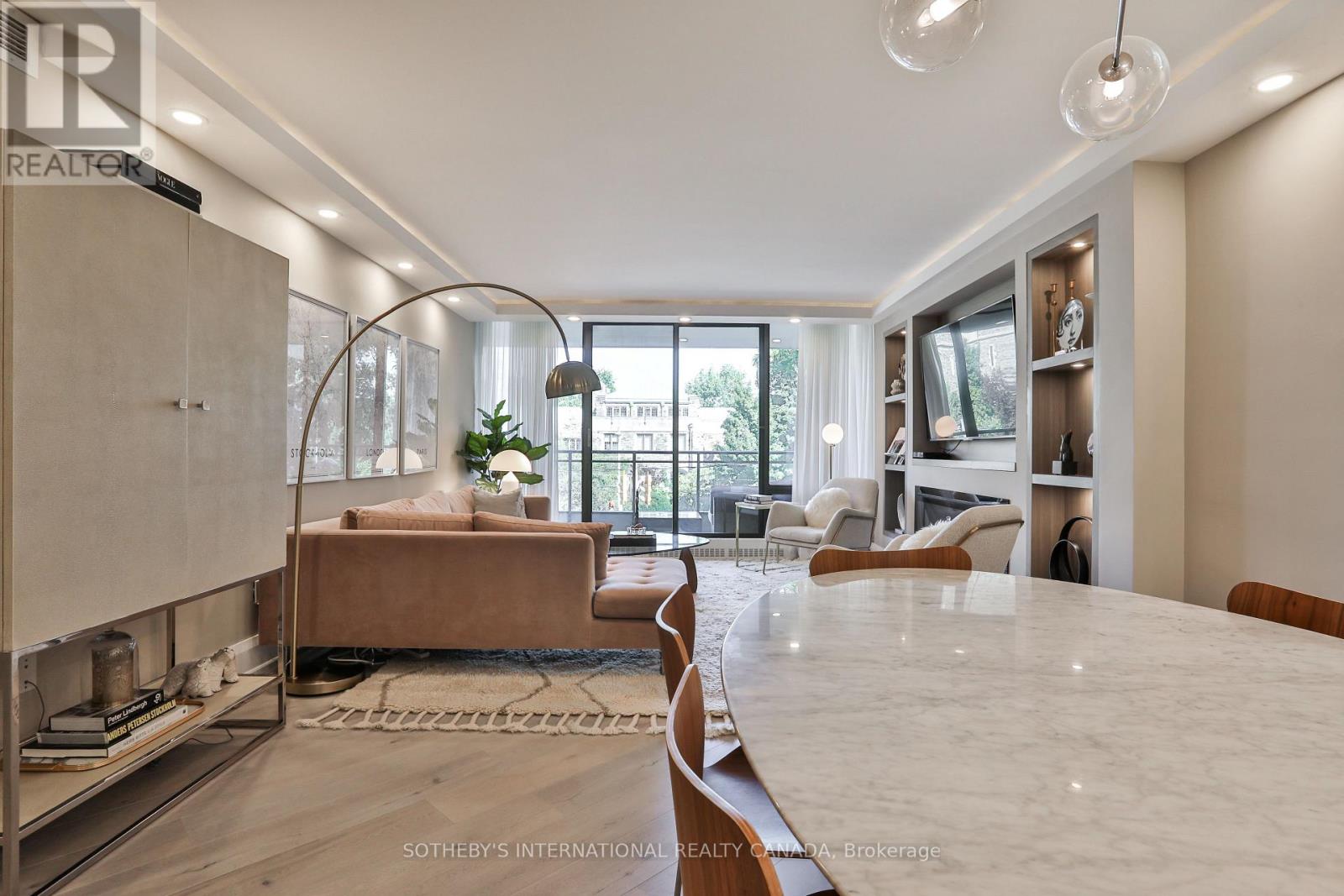 301 - 235 St Clair Avenue W, Toronto, Ontario  M4V 1R4 - Photo 4 - C12379273