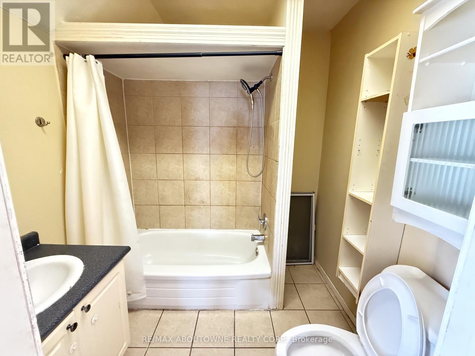 214 Burlington Street E, Hamilton, Ontario  L8L 4H1 - Photo 20 - X12288838