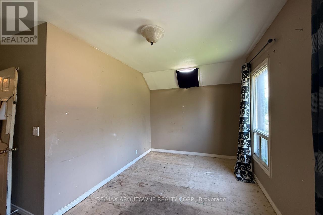 214 Burlington Street E, Hamilton, Ontario  L8L 4H1 - Photo 13 - X12288838