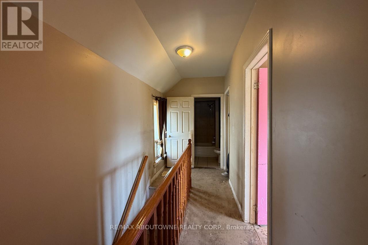 214 Burlington Street E, Hamilton, Ontario  L8L 4H1 - Photo 17 - X12288838