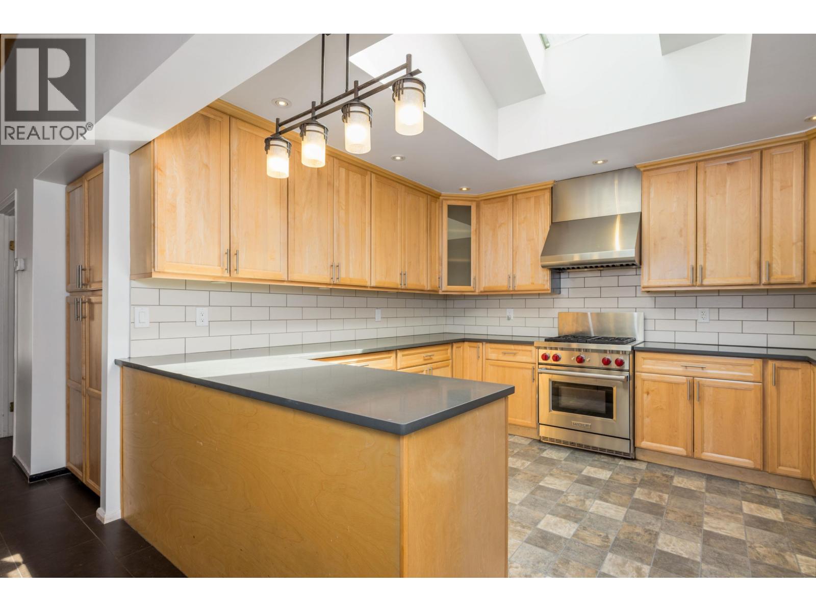23236 130 Avenue, Maple Ridge, British Columbia  V2X 4S6 - Photo 10 - R3043455