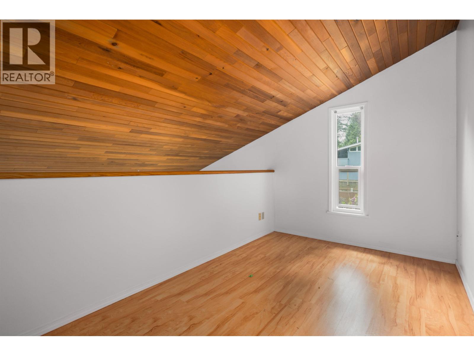 23236 130 Avenue, Maple Ridge, British Columbia  V2X 4S6 - Photo 15 - R3043455