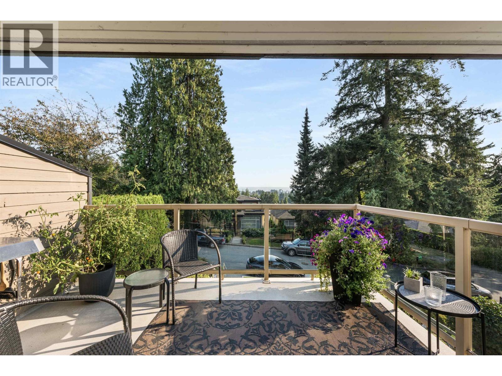 342 E 26th Street, North Vancouver, British Columbia  V7N 1B1 - Photo 7 - R3041890