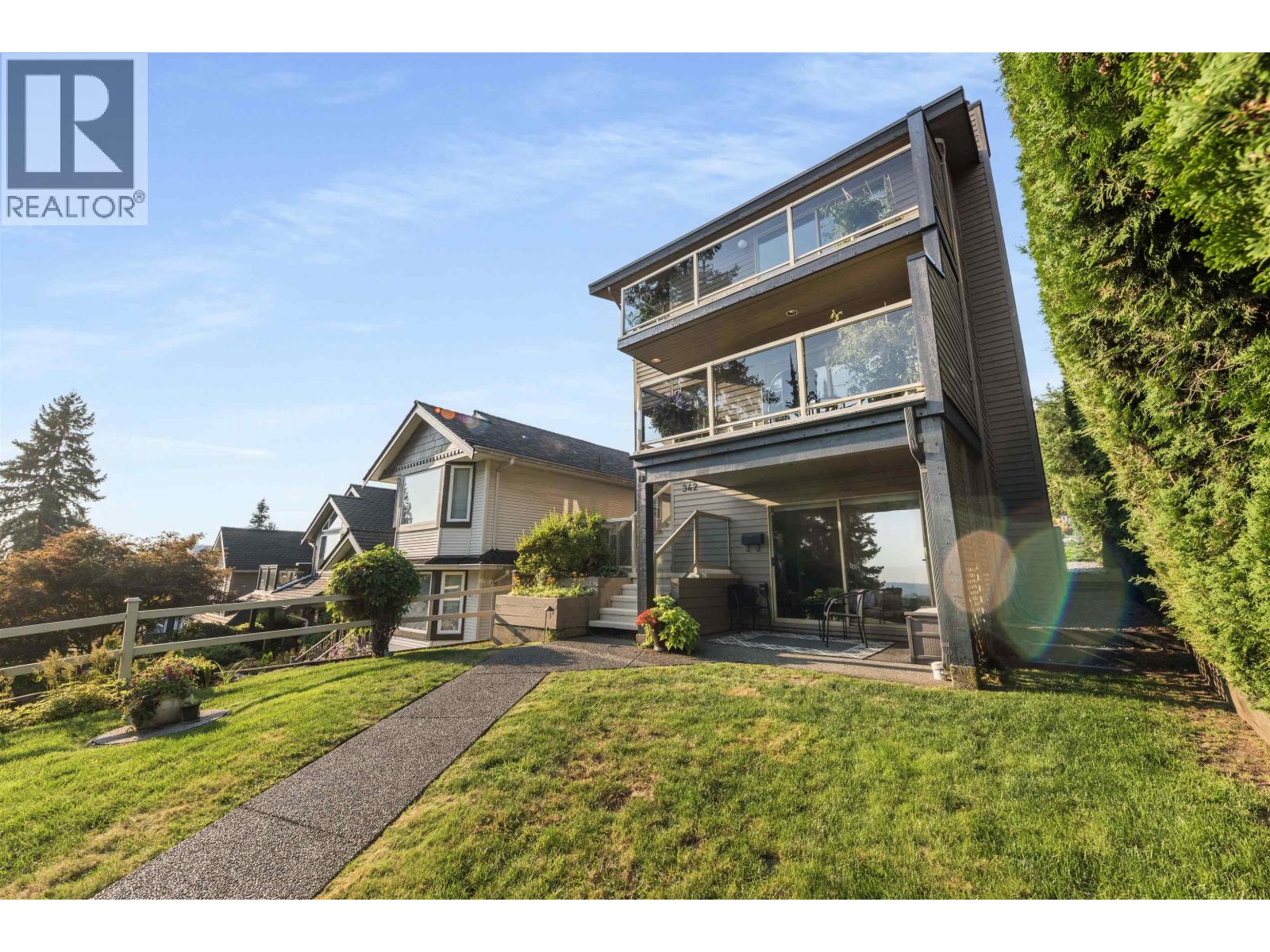 342 E 26th Street, North Vancouver, British Columbia  V7N 1B1 - Photo 38 - R3041890