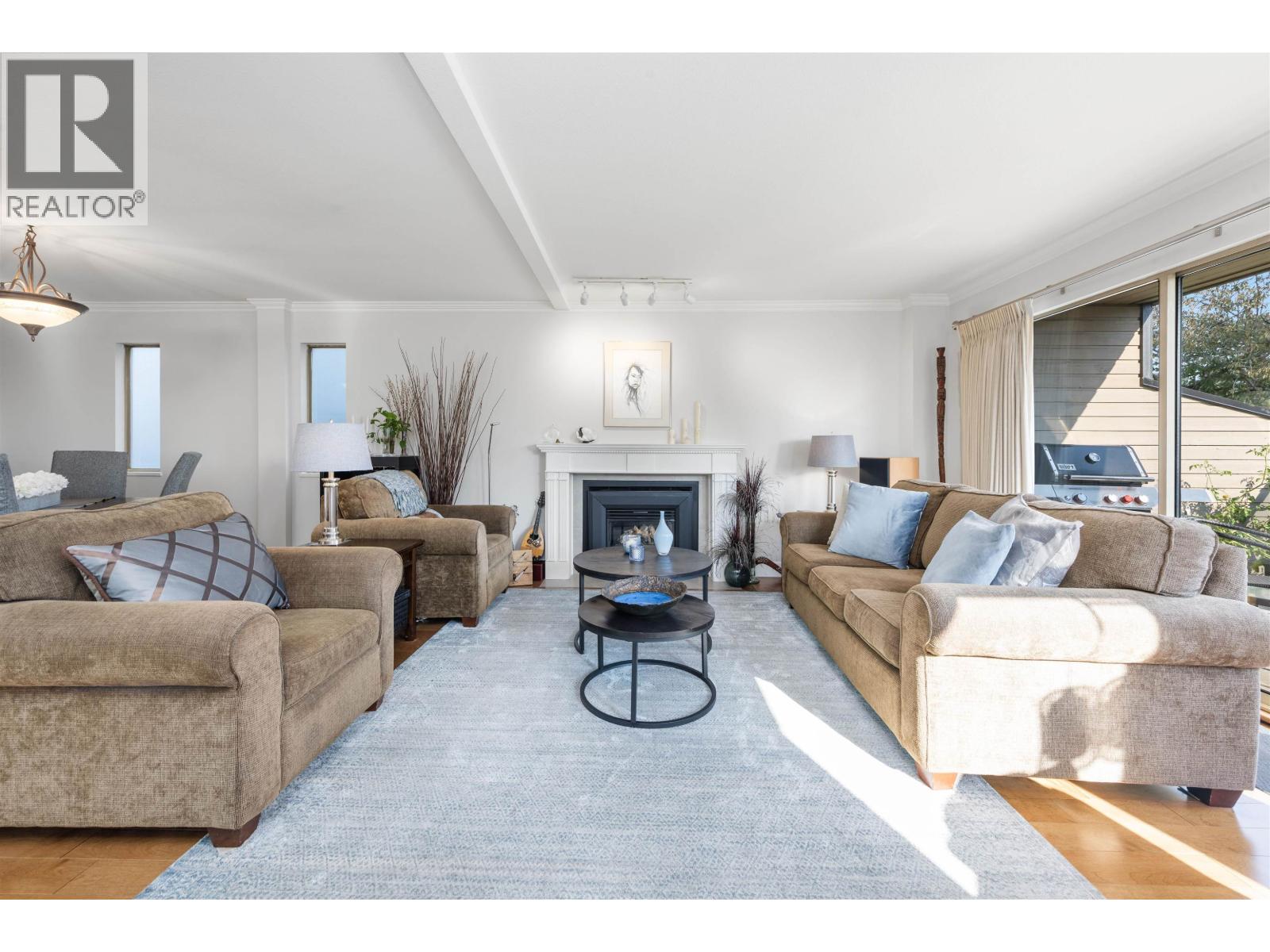 342 E 26th Street, North Vancouver, British Columbia  V7N 1B1 - Photo 3 - R3041890