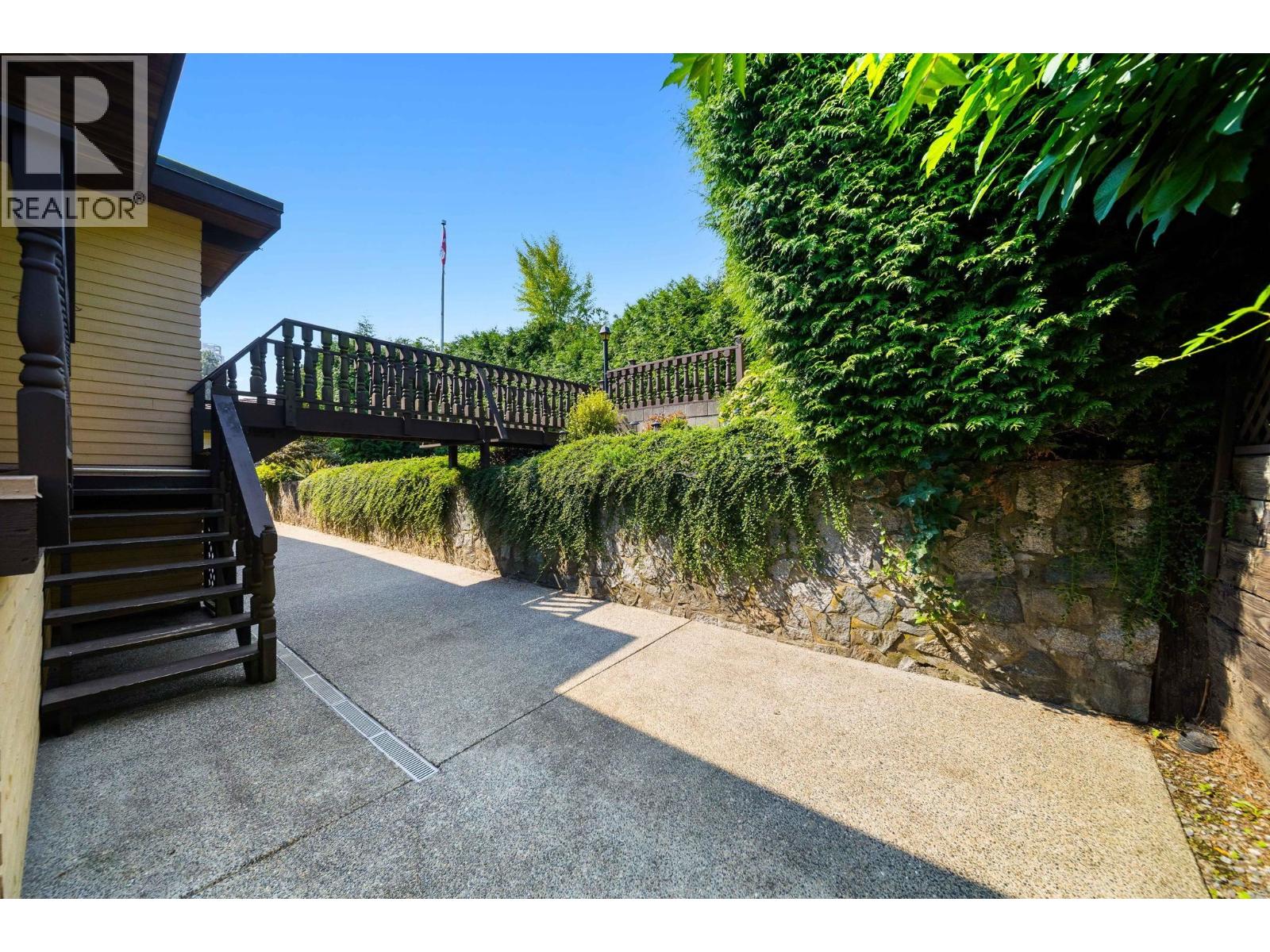 5470 Braelawn Drive, Burnaby, British Columbia  V5B 4R7 - Photo 36 - R3043418