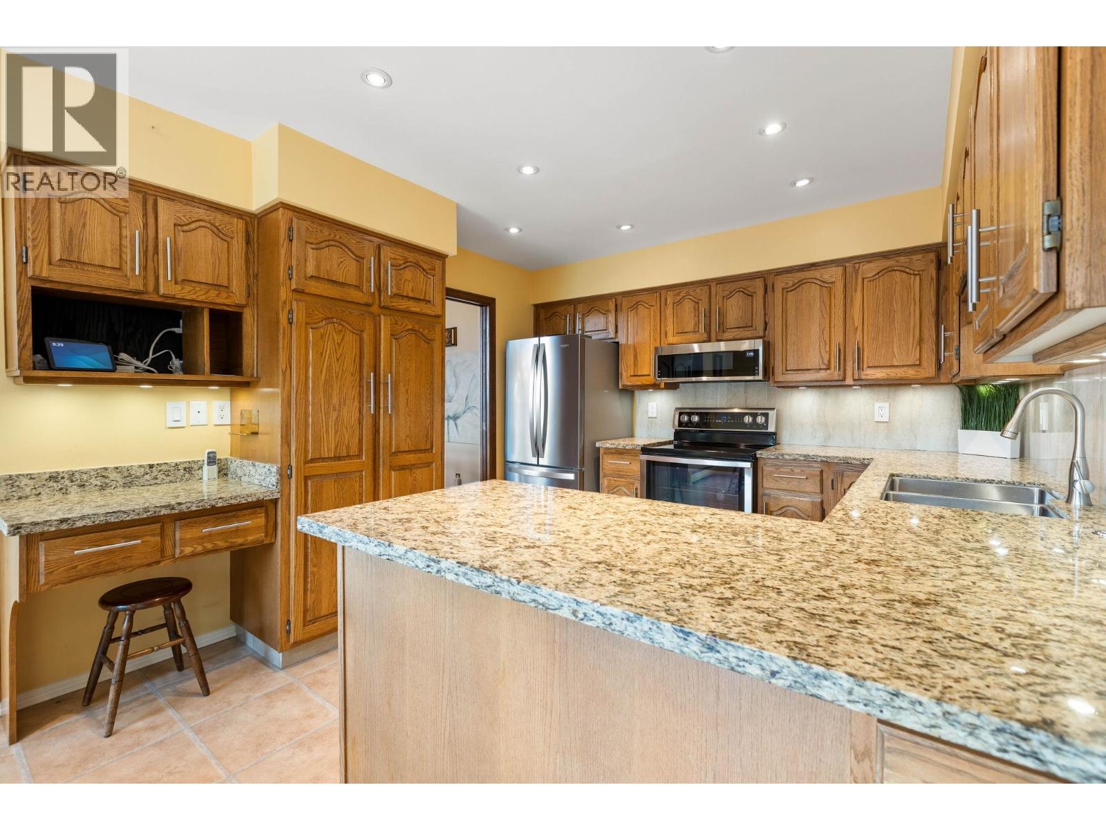 5470 Braelawn Drive, Burnaby, British Columbia  V5B 4R7 - Photo 12 - R3043418