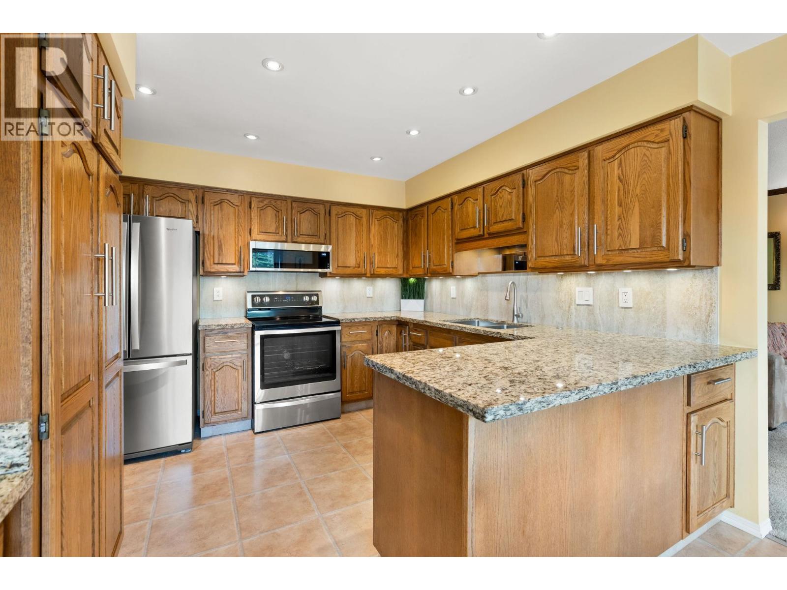 5470 Braelawn Drive, Burnaby, British Columbia  V5B 4R7 - Photo 11 - R3043418