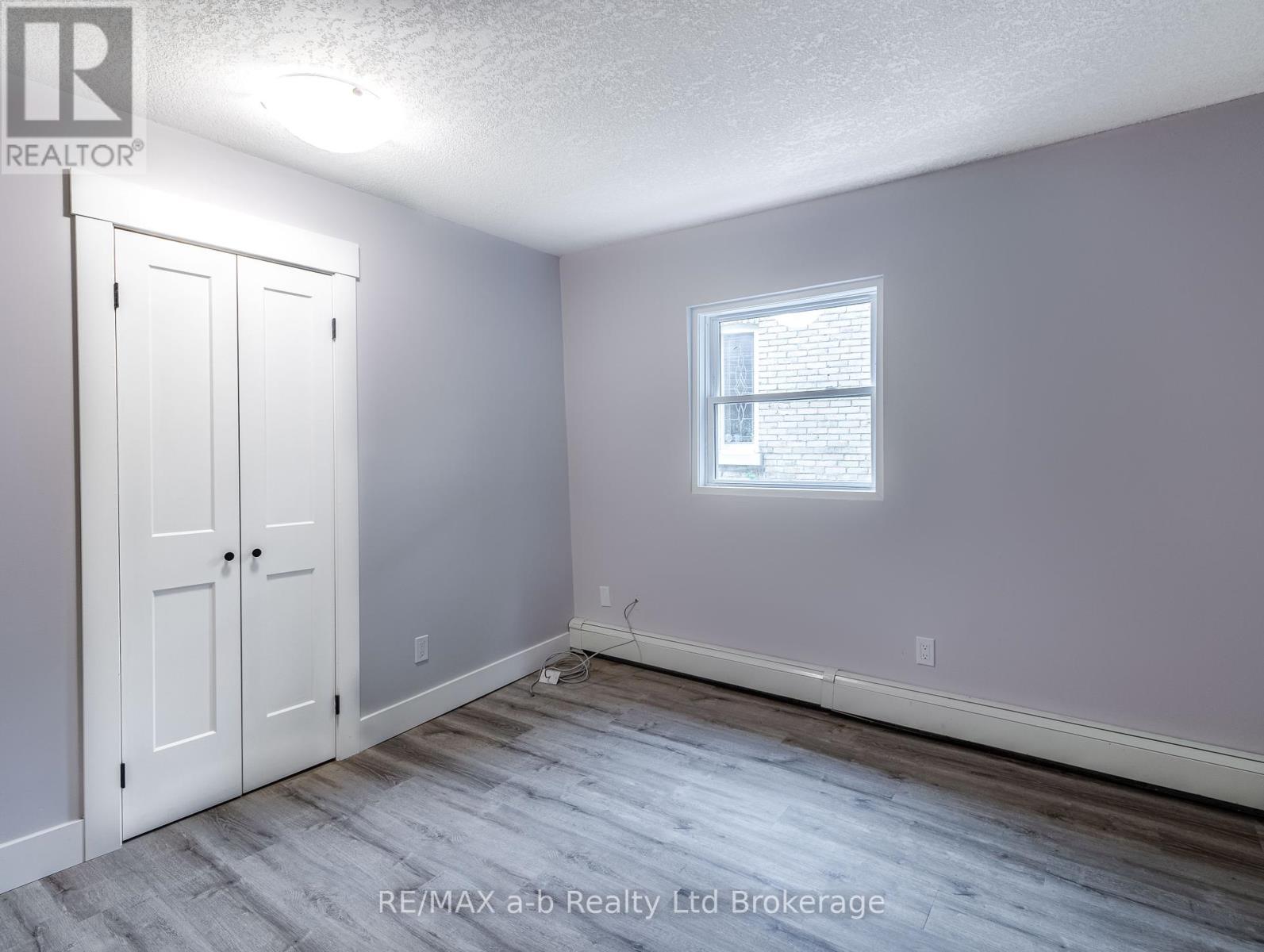 12 Victor Street, London South, Ontario  N6C 1B7 - Photo 10 - X12333691