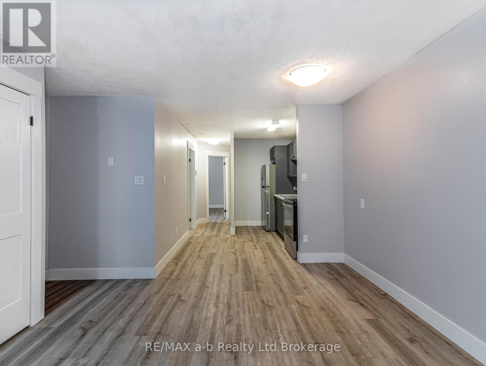 12 Victor Street, London South, Ontario  N6C 1B7 - Photo 7 - X12333691