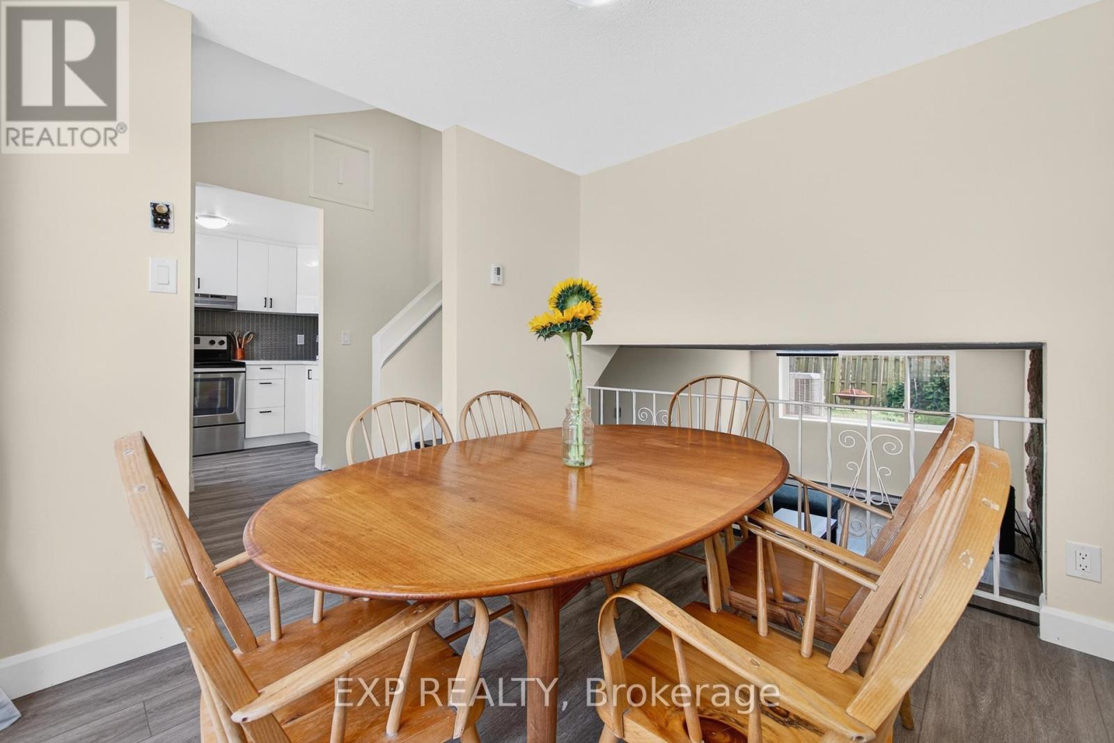 720 Parkview Crescent, Cambridge, Ontario  N3H 4X9 - Photo 11 - X12369404