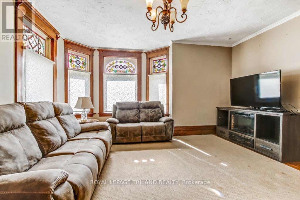 286 King Street S, Thames Centre, Ontario  N0M 2P0 - Photo 14 - X12318475