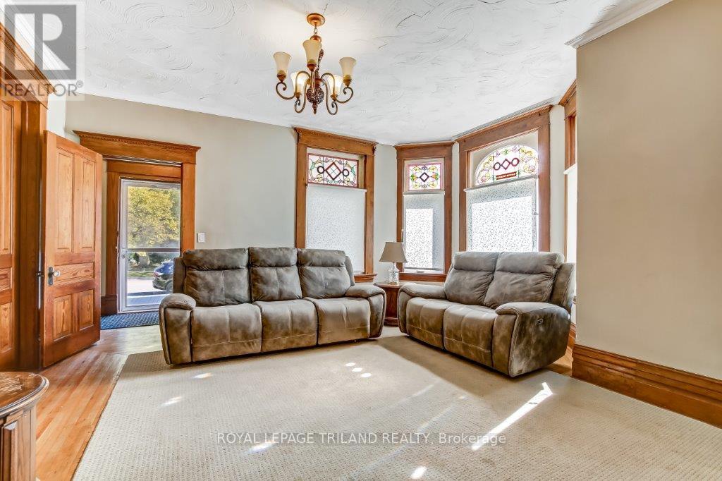 286 King Street S, Thames Centre, Ontario  N0M 2P0 - Photo 15 - X12318475