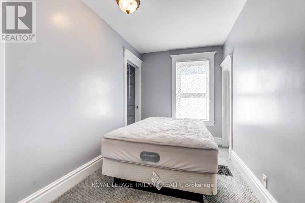 286 King Street S, Thames Centre, Ontario  N0M 2P0 - Photo 25 - X12318475