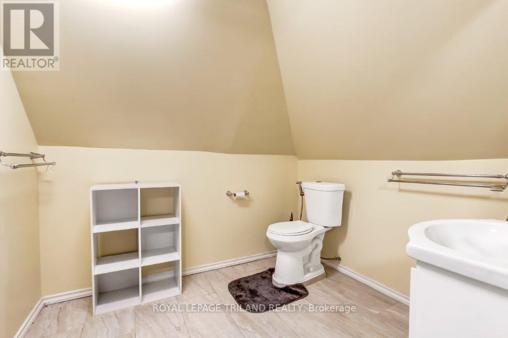 286 King Street S, Thames Centre, Ontario  N0M 2P0 - Photo 29 - X12318475