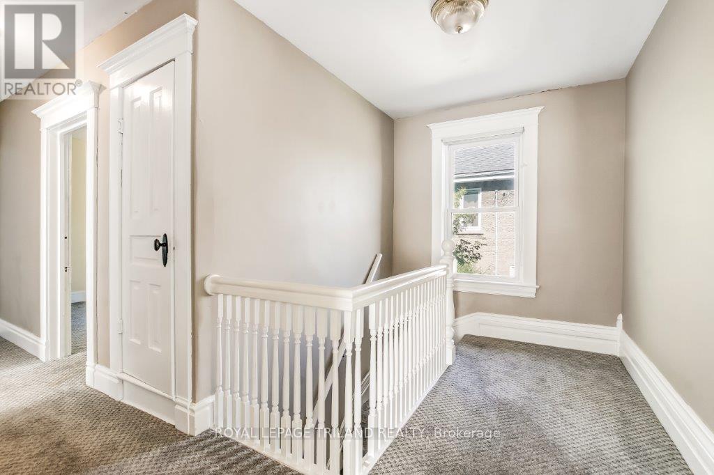 286 King Street S, Thames Centre, Ontario  N0M 2P0 - Photo 33 - X12318475