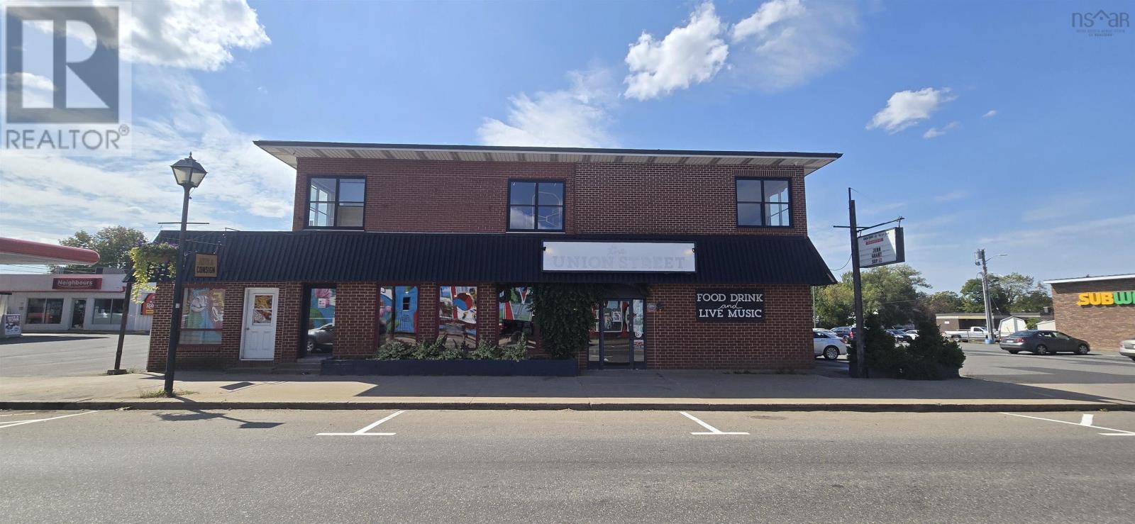 183 Commercial Street, Berwick, Nova Scotia  B0P 1E0 - Photo 4 - 202502385