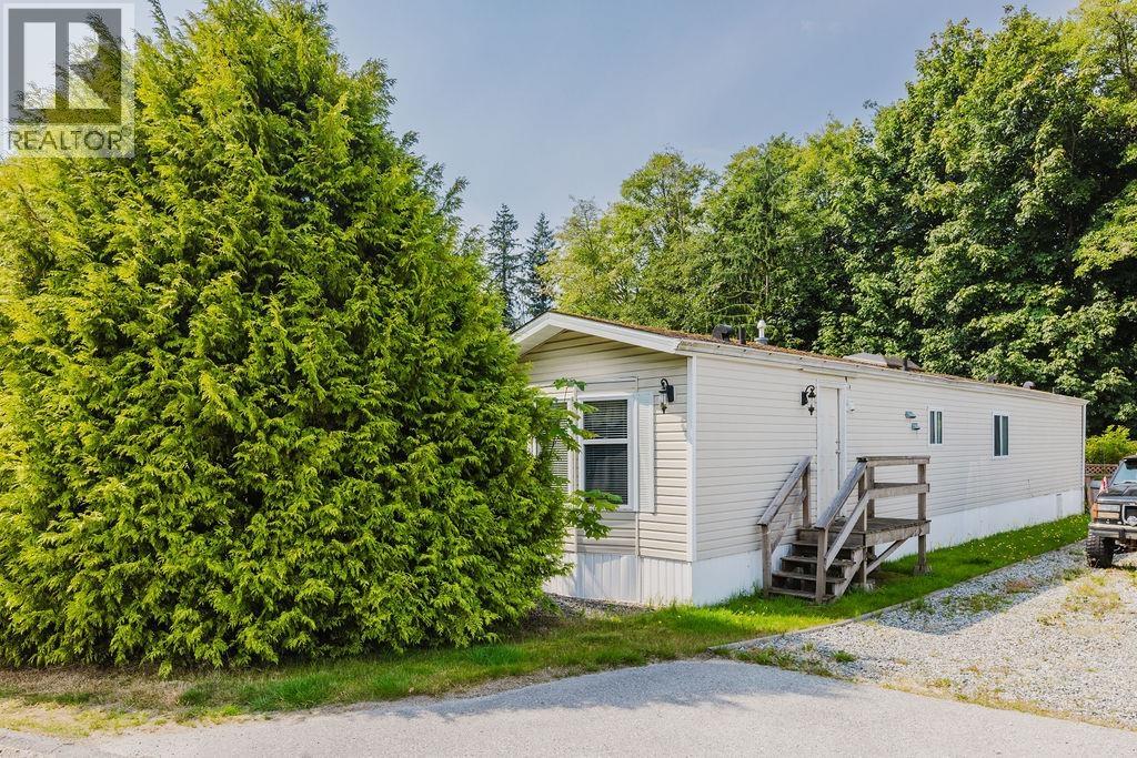 83 1413 Sunshine Coast Highway, Gibsons, British Columbia  V0N 1V5 - Photo 1 - R3042741