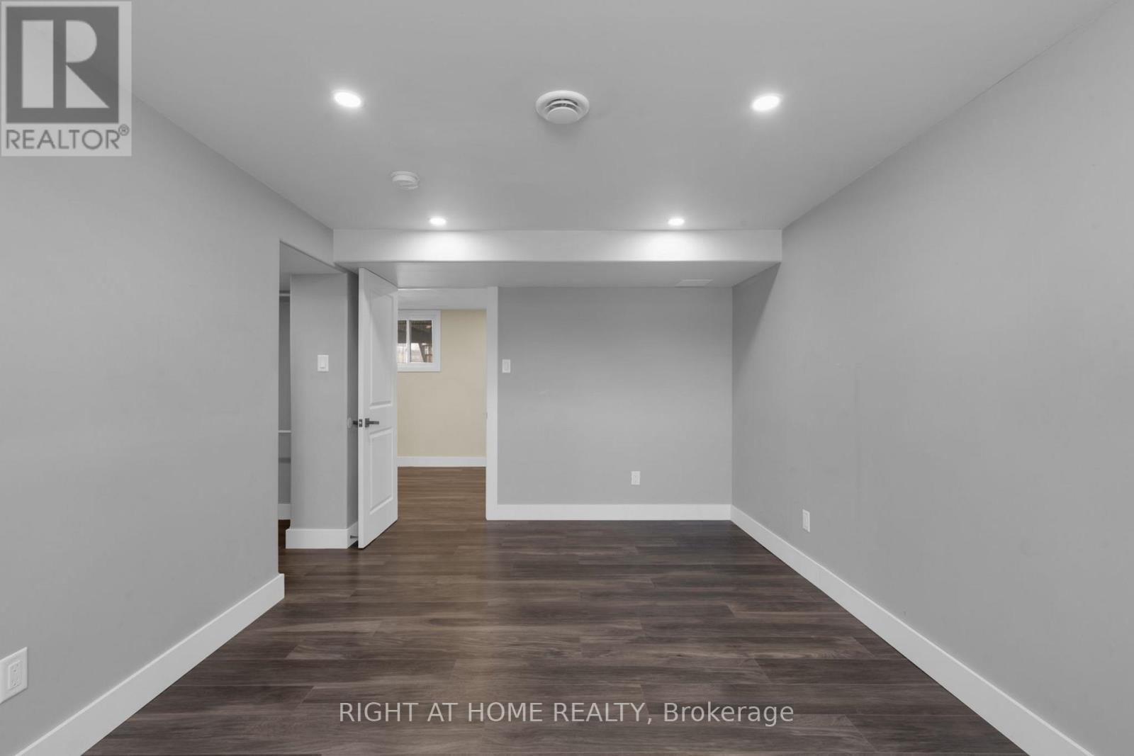 42 Byrnes Crescent, Penetanguishene, Ontario  L9M 1V9 - Photo 23 - S12379291