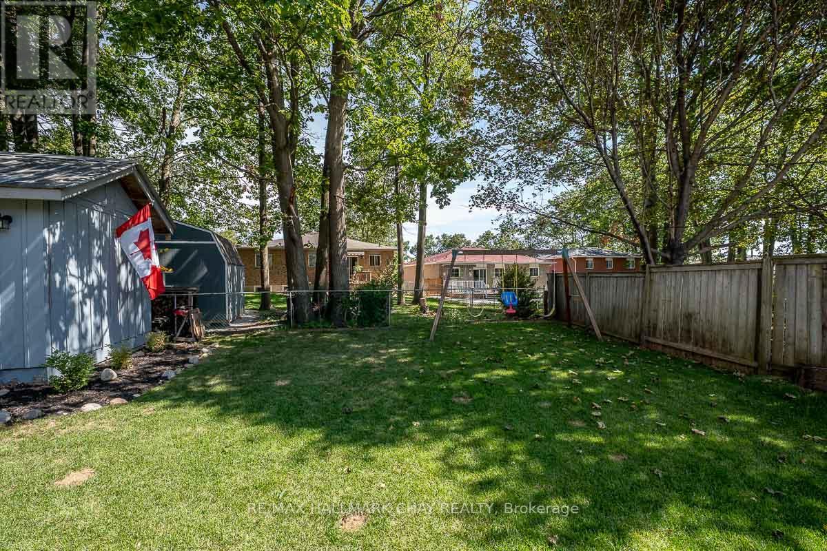 29 Shaw Crescent, Barrie (Letitia Heights), Ontario  L4N 4Z3 - Photo 38 - S12379298