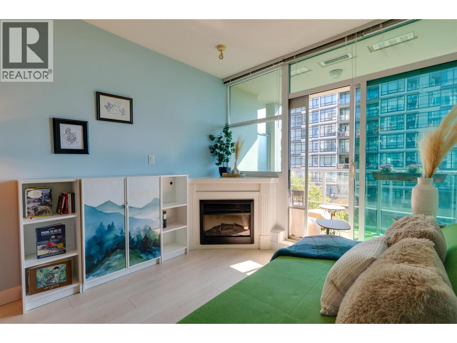 508 168 E Esplanade, North Vancouver, British Columbia  V7L 4X8 - Photo 4 - R3042924
