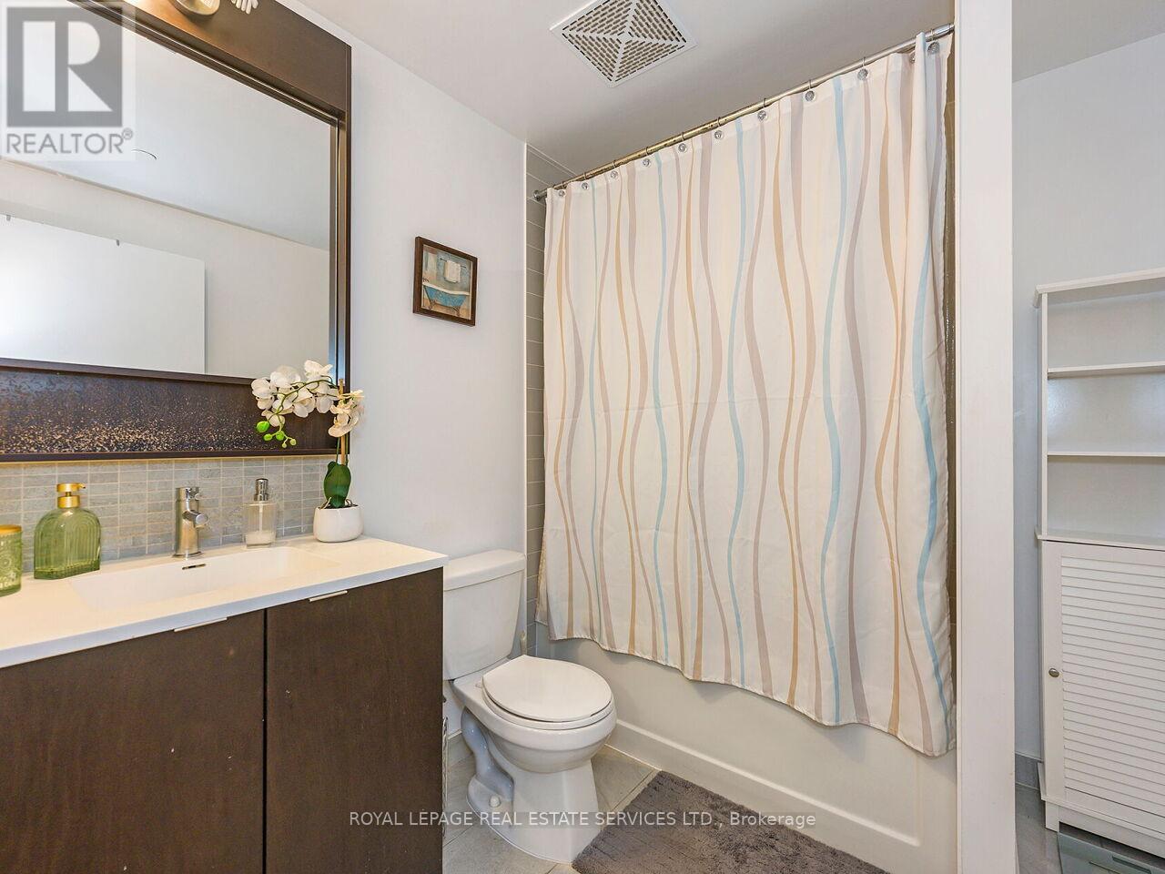 1807 - 2560 Eglinton Avenue W, Mississauga, Ontario  L5M 0Y3 - Photo 15 - W12379286
