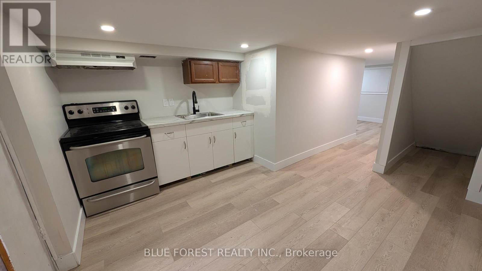 94 Stanley Street, London South, Ontario  N6C 1B1 - Photo 17 - X12379334