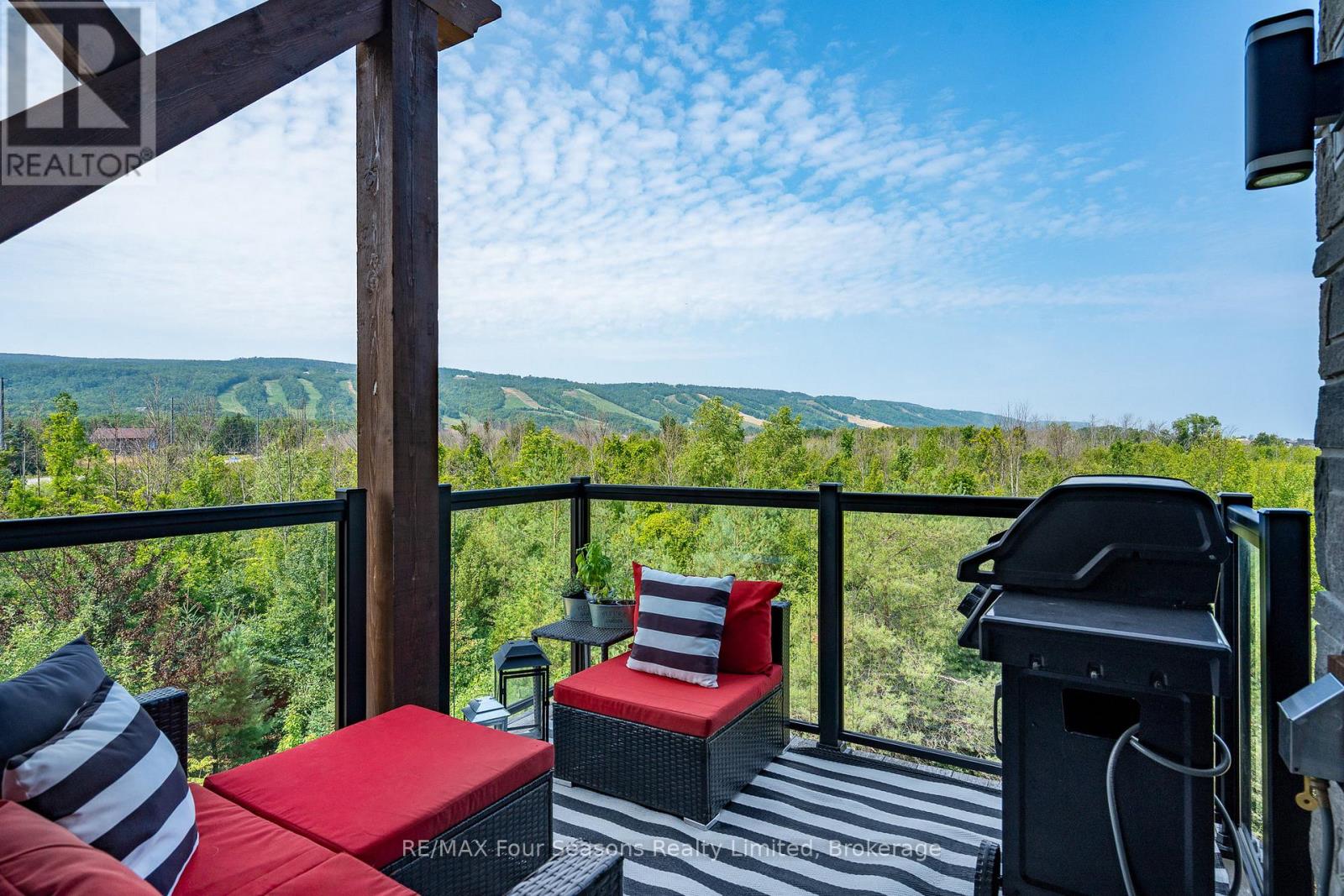 302 - 12 BEAUSOLEIL LANE, Blue Mountains, Ontario
