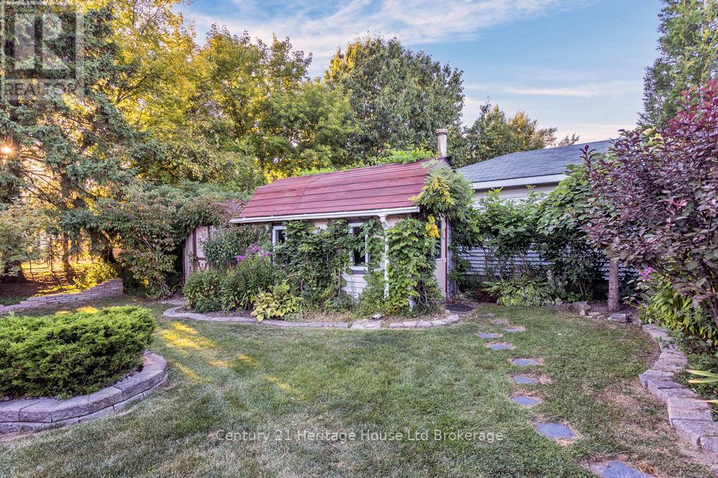 84 Denrich Avenue, Tillsonburg, Ontario  N4G 4X7 - Photo 22 - X12379343