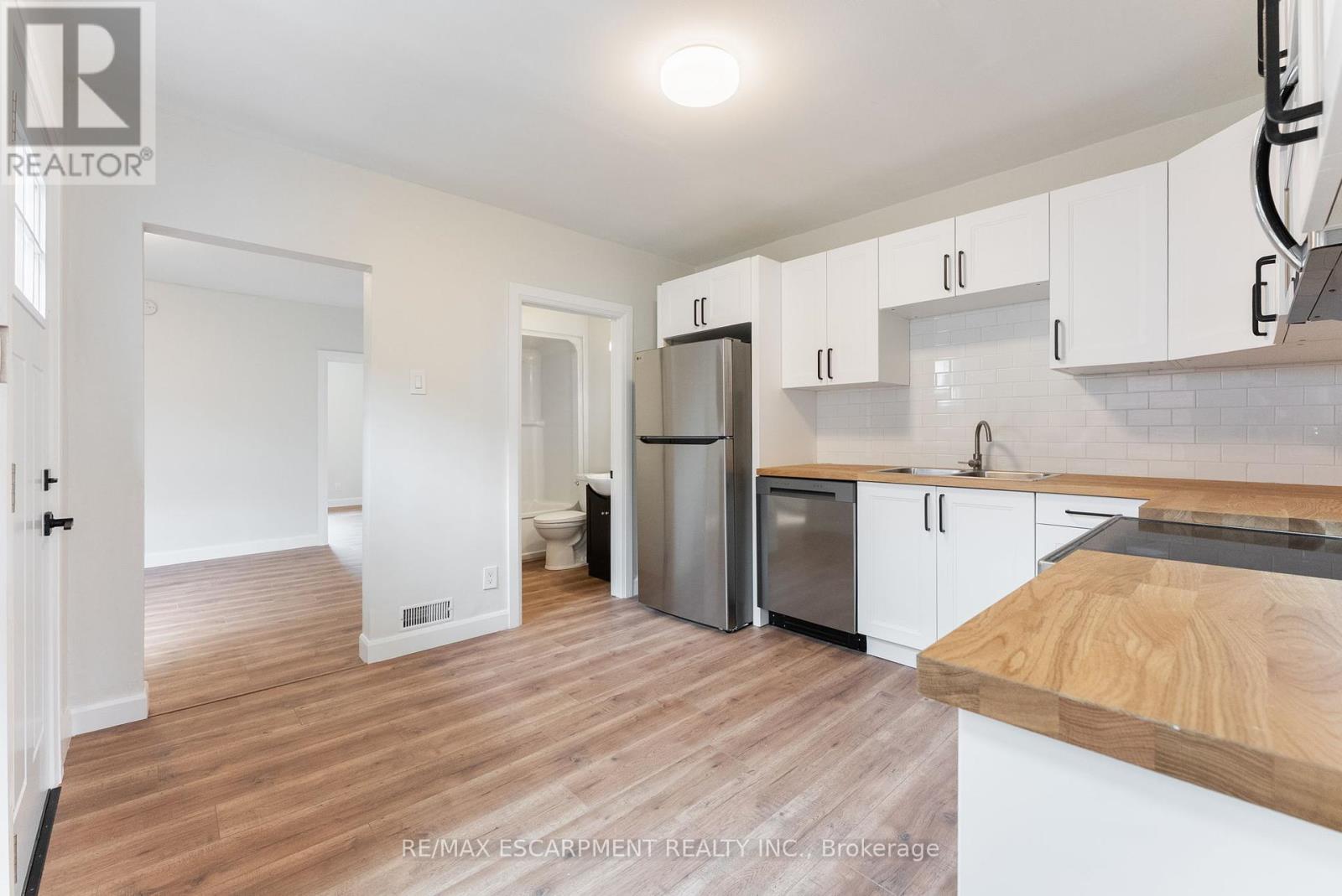 208 East Avenue N, Hamilton, Ontario  L8L 5J3 - Photo 24 - X12379283