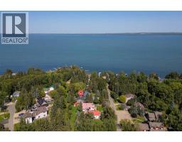 504 5th Street, norris beach, Alberta