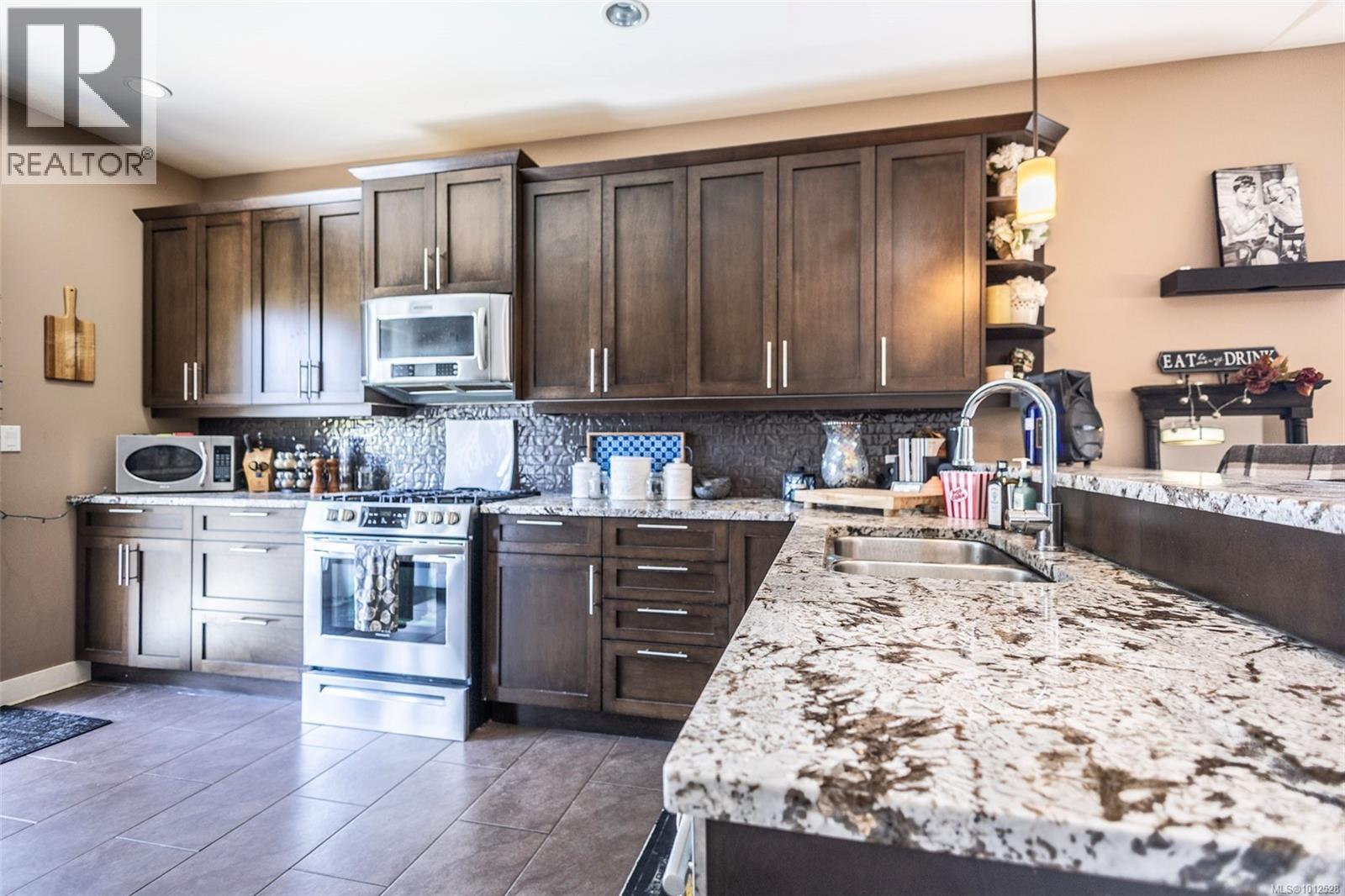 Property at 3353 Sewell Rd image 4