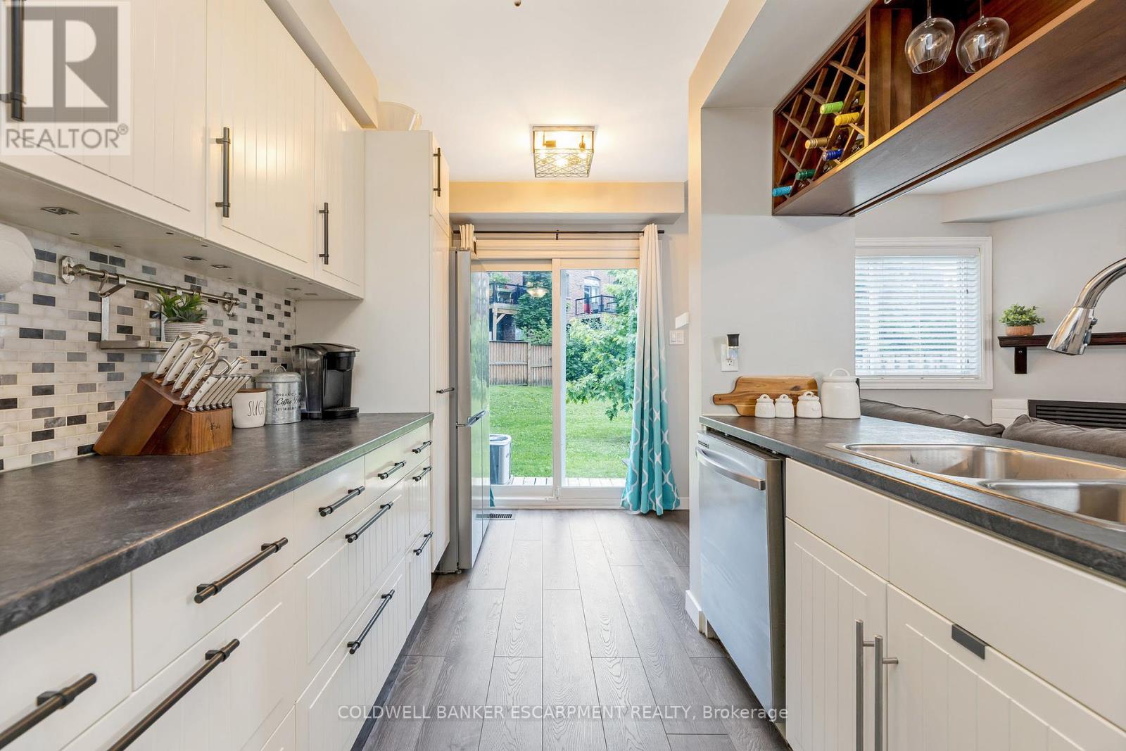 22 Stewart Maclaren Road, Halton Hills, Ontario  L7G 5L8 - Photo 13 - W12379345
