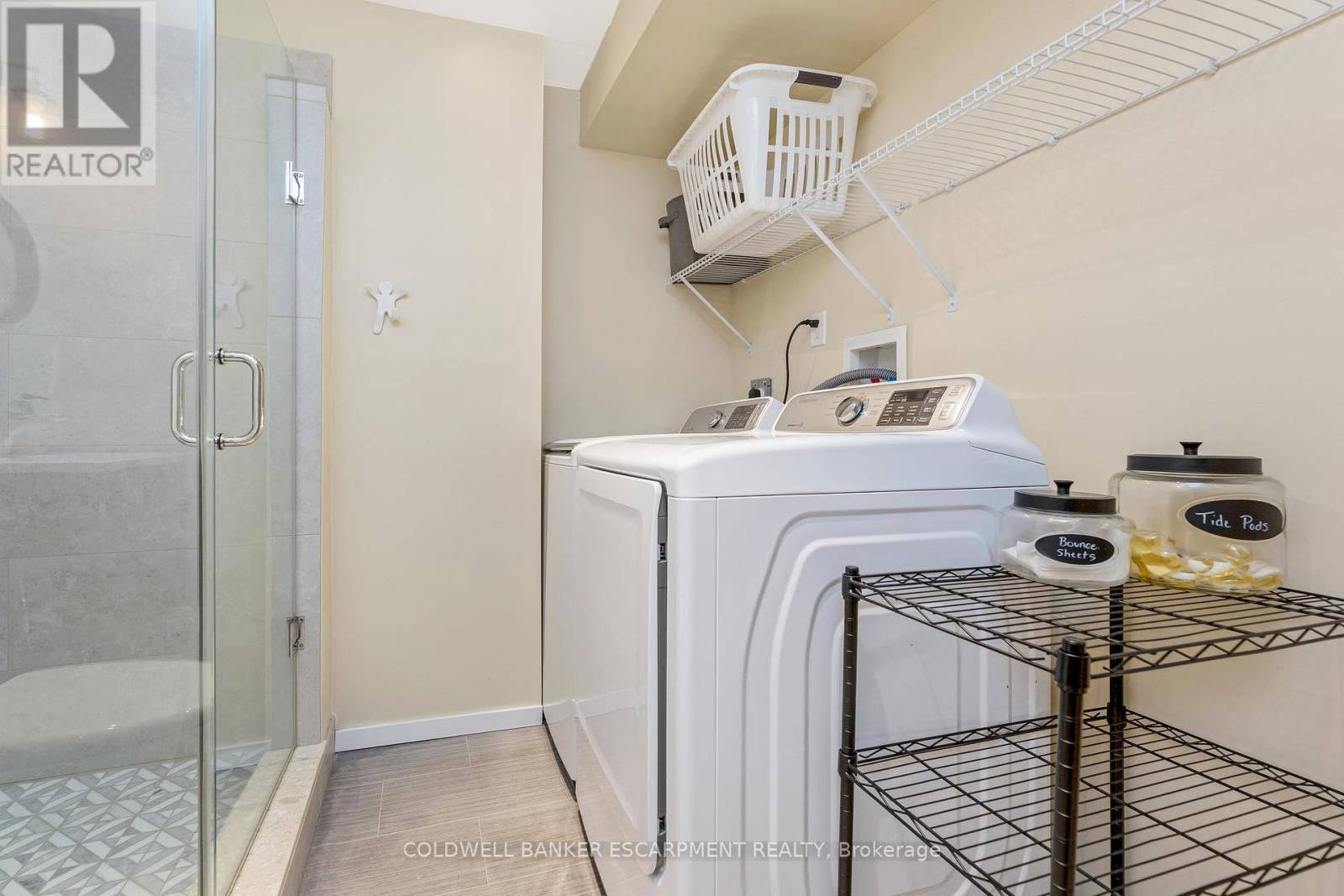 22 Stewart Maclaren Road, Halton Hills, Ontario  L7G 5L8 - Photo 22 - W12379345