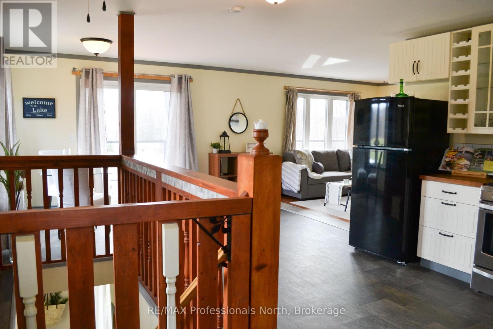4043 Highway 60, Algonquin Highlands, Ontario  P0A 1H0 - Photo 7 - X12379349