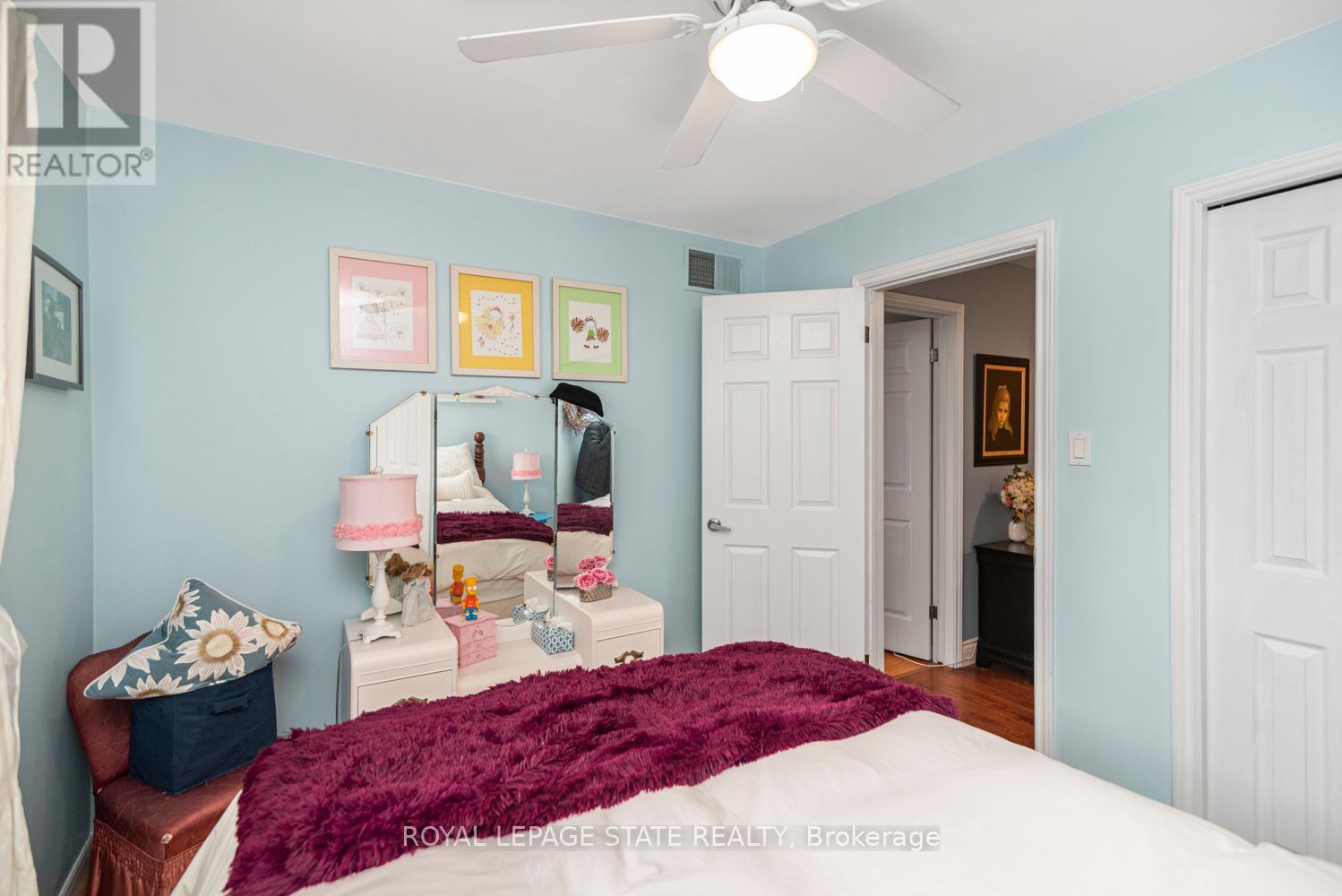 97 Albion Falls Boulevard, Hamilton (Trenholme), Ontario  L8W 1R4 - Photo 19 - X12379305