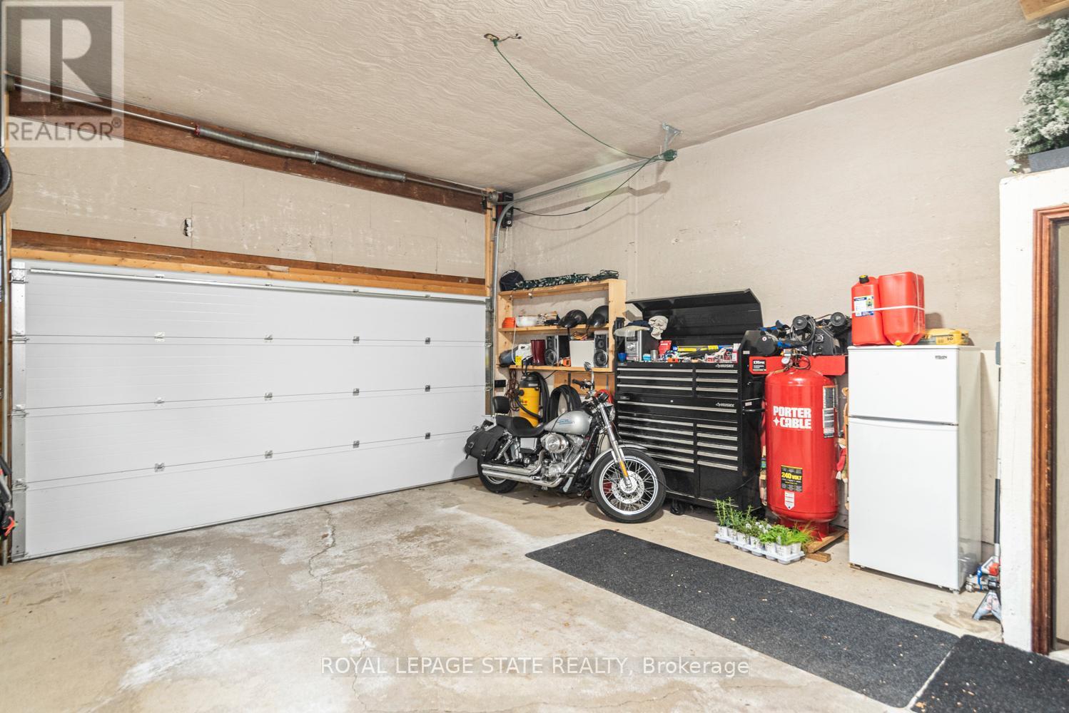 97 Albion Falls Boulevard, Hamilton (Trenholme), Ontario  L8W 1R4 - Photo 40 - X12379305