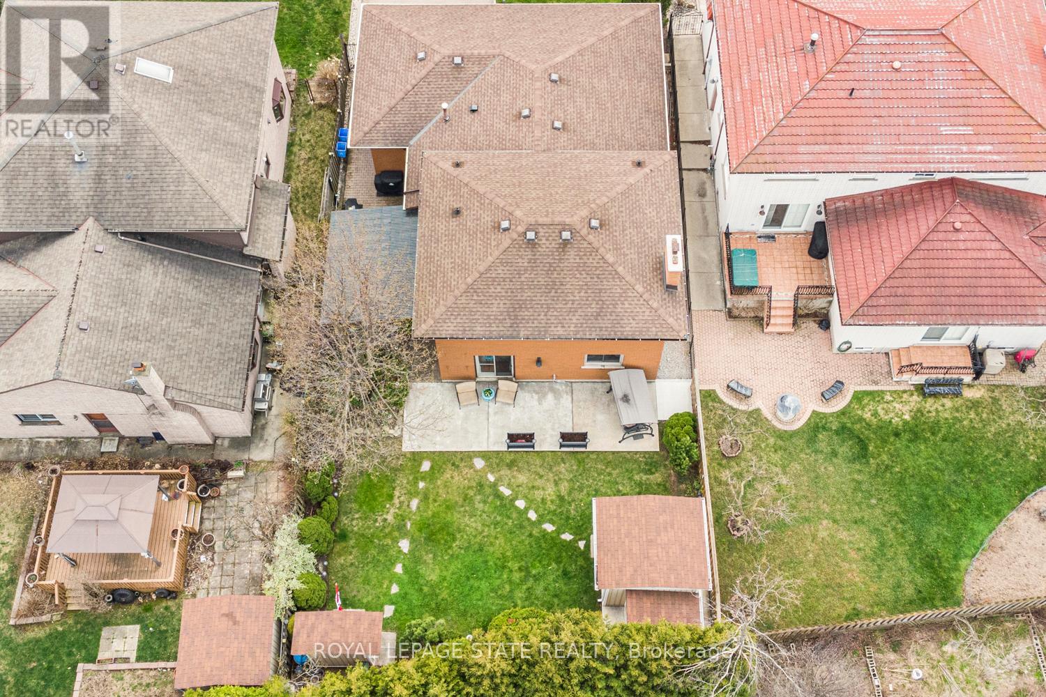 97 Albion Falls Boulevard, Hamilton (Trenholme), Ontario  L8W 1R4 - Photo 47 - X12379305